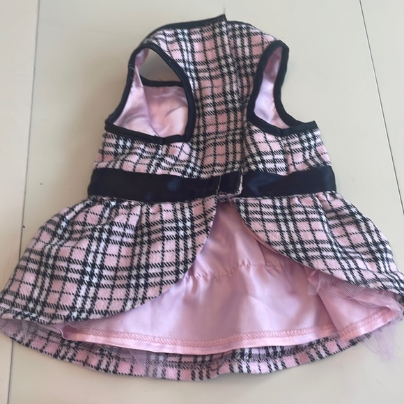 Tiny Dog Clothes and Harness - total of 4 pieces - Picture 3 of 12